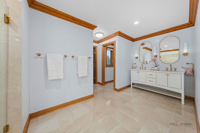 1611 Burr Oak Drive, Libertyville, IL 60048