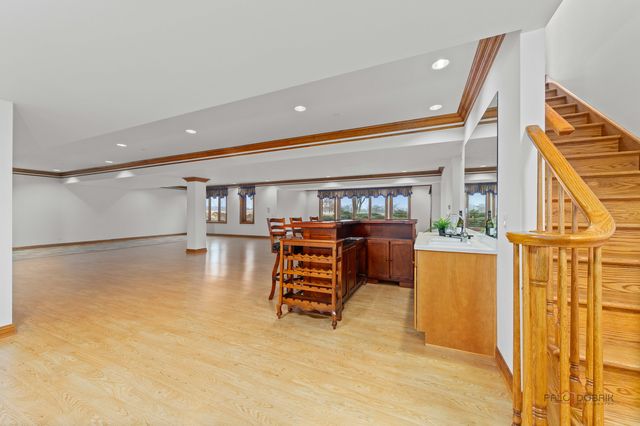 1611 Burr Oak Drive, Libertyville, IL 60048