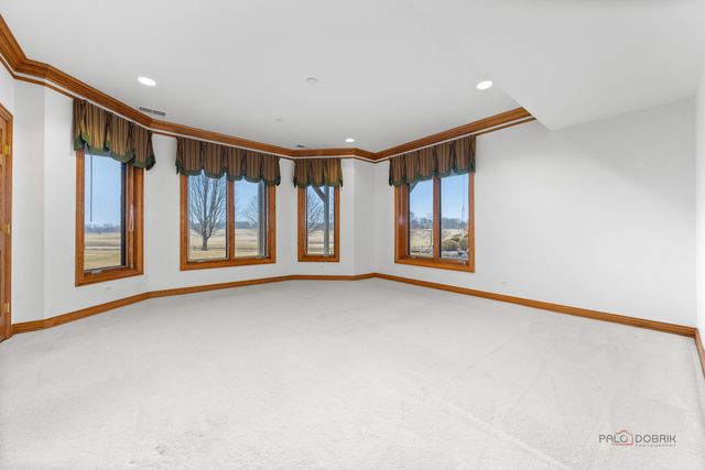 1611 Burr Oak Drive, Libertyville, IL 60048