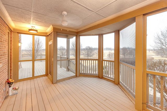 1611 Burr Oak Drive, Libertyville, IL 60048