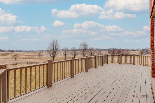 1611 Burr Oak Drive, Libertyville, IL 60048