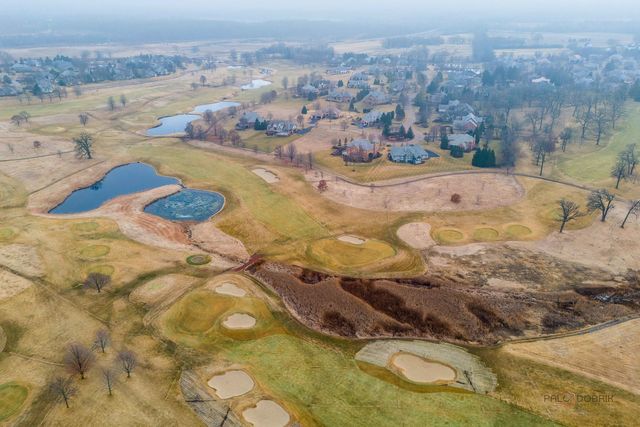 1611 Burr Oak Drive, Libertyville, IL 60048