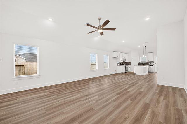 720 Autumn Cherry Trail, Magnolia, TX 77354
