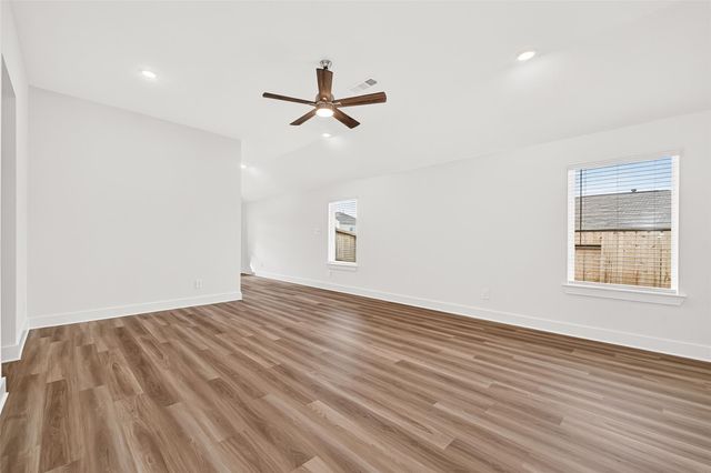 720 Autumn Cherry Trail, Magnolia, TX 77354