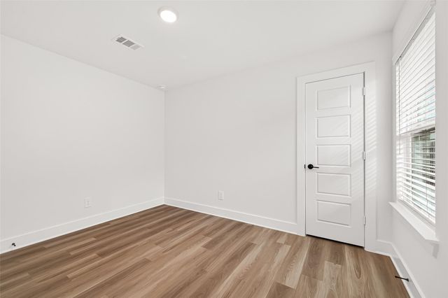 720 Autumn Cherry Trail, Magnolia, TX 77354