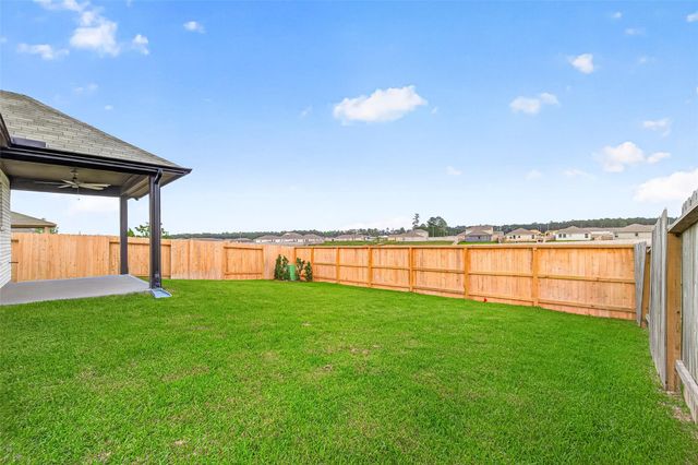 720 Autumn Cherry Trail, Magnolia, TX 77354