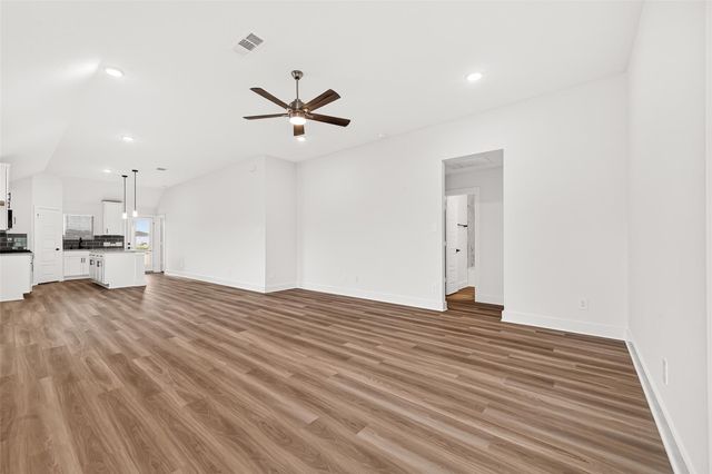 720 Autumn Cherry Trail, Magnolia, TX 77354