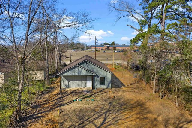 358 Baughman Rd, Kilgore, TX 75662