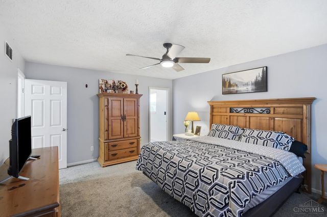 200 Greenwood Lane, Trenton, OH 45067