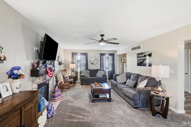 200 Greenwood Lane, Trenton, OH 45067