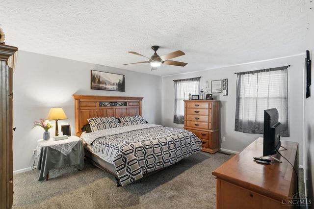 200 Greenwood Lane, Trenton, OH 45067