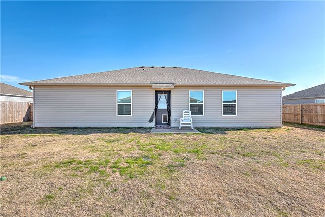 2709 Murphy Street, Pea Ridge, AR 72751