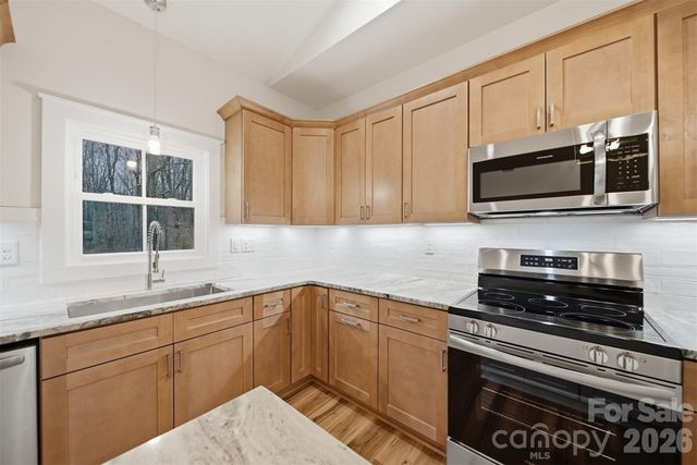 326 E Pine Street, Maiden, NC 28650