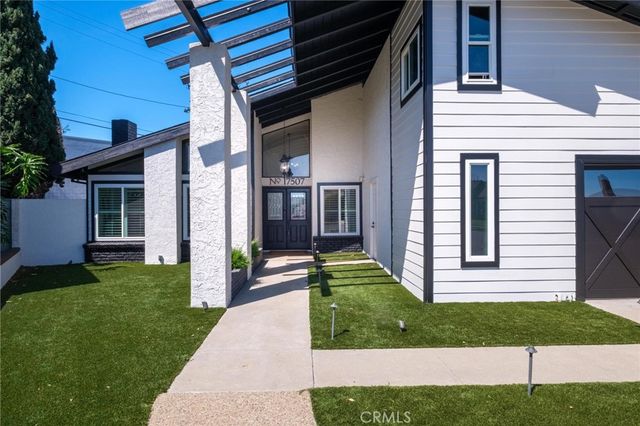 17507 Roslin, Torrance, CA 90504