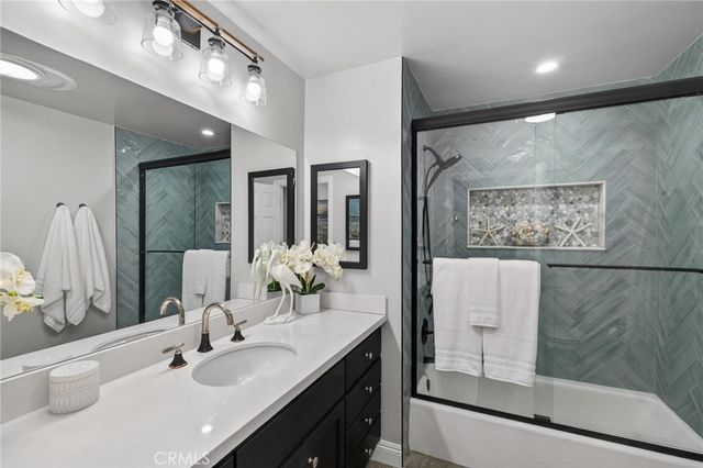 17507 Roslin, Torrance, CA 90504