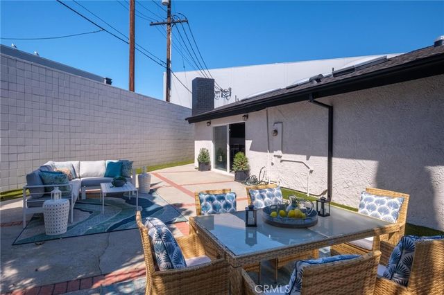 17507 Roslin, Torrance, CA 90504