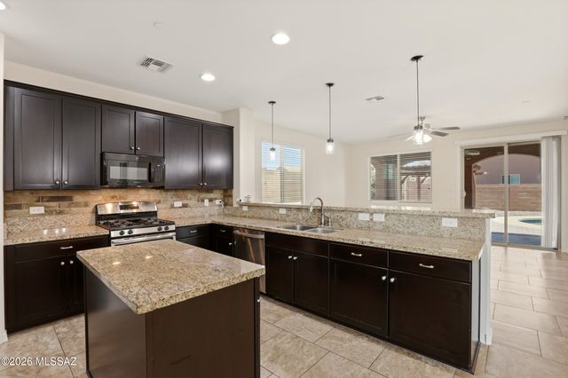 12310 N Wing Shadow Lane, Marana, AZ 85658