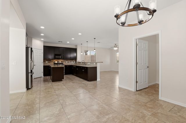 12310 N Wing Shadow Lane, Marana, AZ 85658