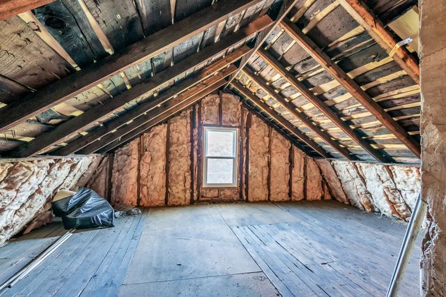 100 Clover St, Worcester, MA 01603