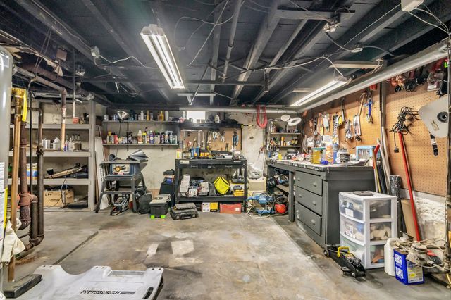 100 Clover St, Worcester, MA 01603