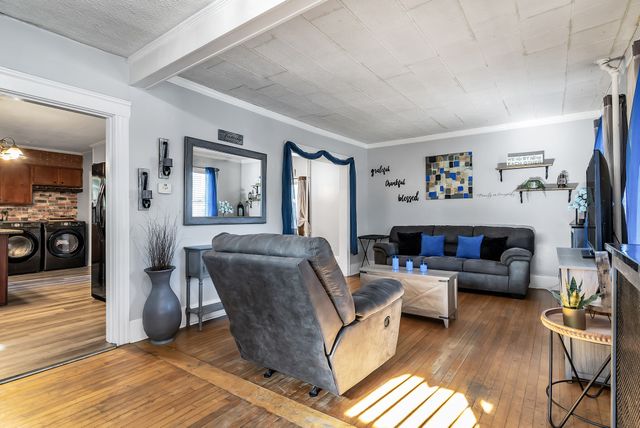 100 Clover St, Worcester, MA 01603