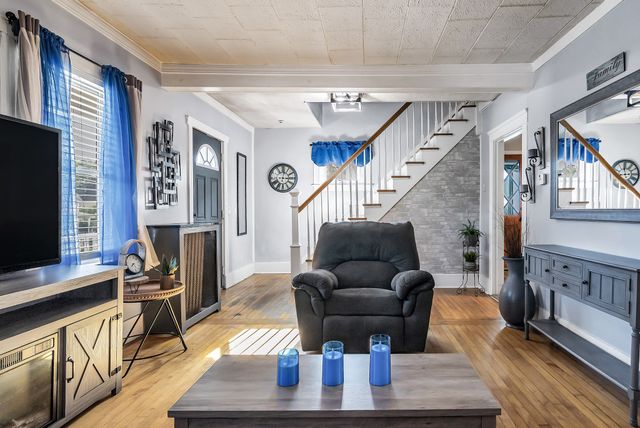100 Clover St, Worcester, MA 01603