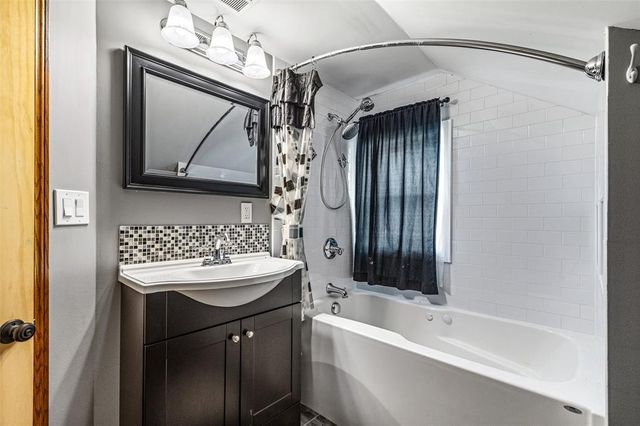 1716 Kilbourn Avenue, Tomah, WI 54660