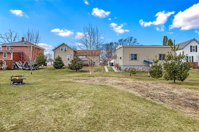 1716 Kilbourn Avenue, Tomah, WI 54660