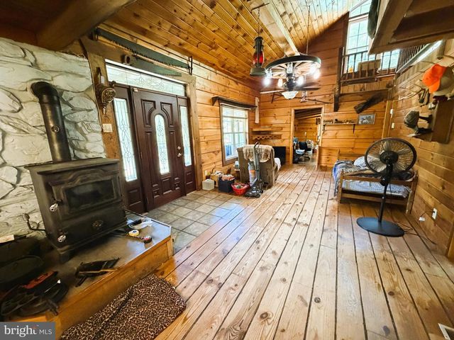 954 RUSTY LN, Mathias, WV 26812