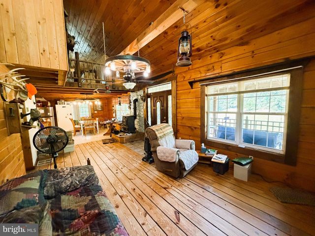 954 RUSTY LN, Mathias, WV 26812