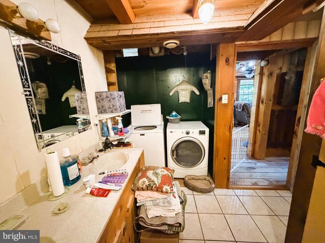 954 RUSTY LN, Mathias, WV 26812