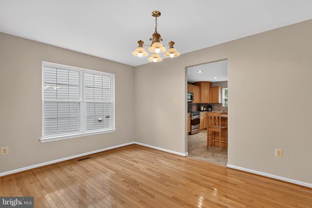 6622 CASTLE BAR CT, Alexandria, VA 22315