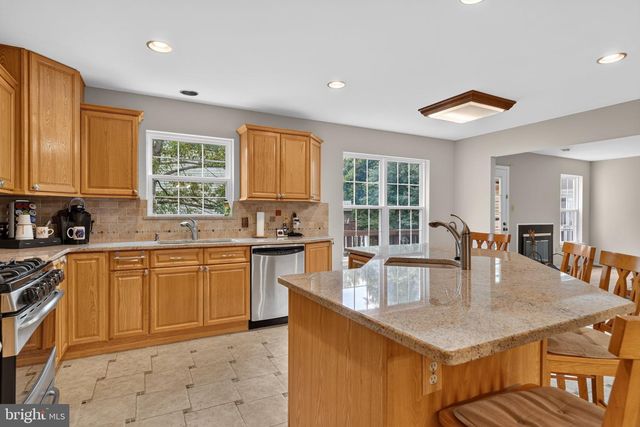 6622 CASTLE BAR CT, Alexandria, VA 22315