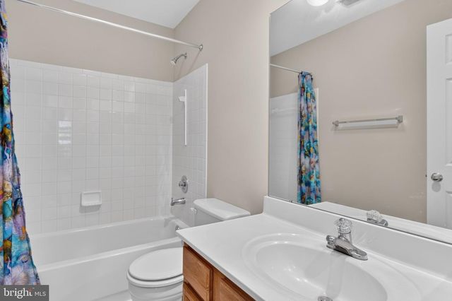 6622 CASTLE BAR CT, Alexandria, VA 22315