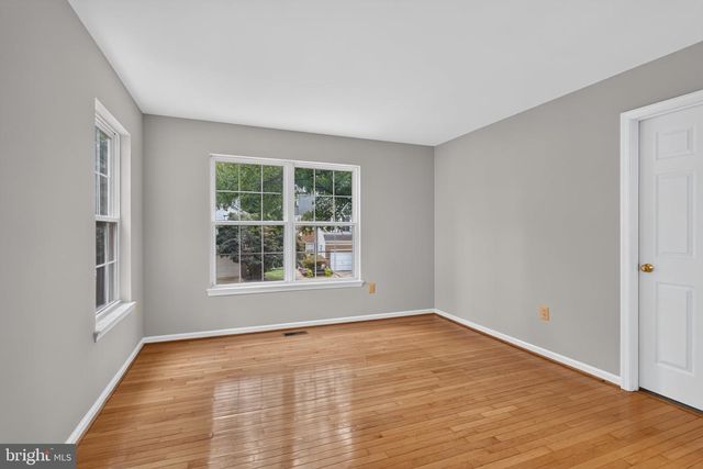 6622 CASTLE BAR CT, Alexandria, VA 22315