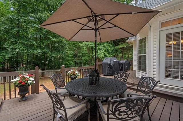 8189 N Pine Cone Dr, Villa Rica, GA 30180