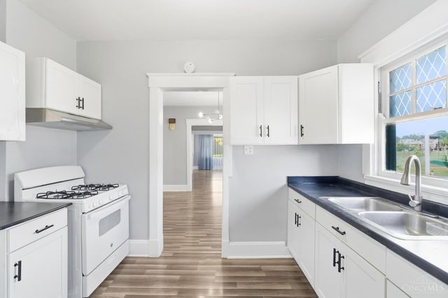 891 Ridgeway Avenue, Cincinnati, OH 45229