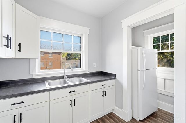 891 Ridgeway Avenue, Cincinnati, OH 45229