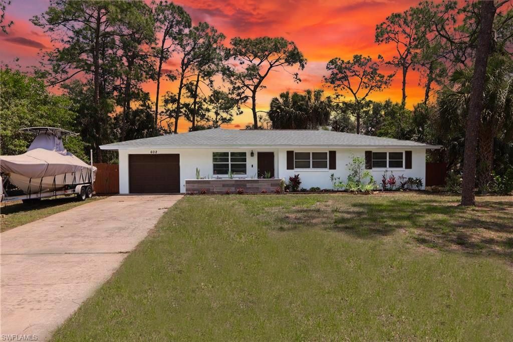 602 James AVE, LEHIGH ACRES, FL 33936 — exterior