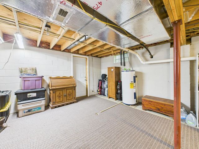 2091 Bearclaw Court, Sugar Grove, OH 43155