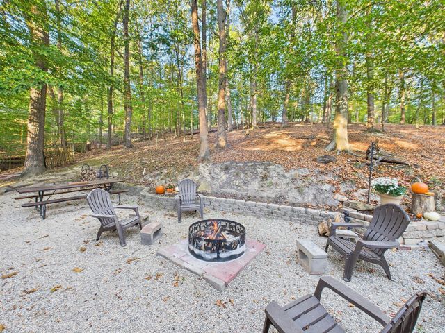 2091 Bearclaw Court, Sugar Grove, OH 43155