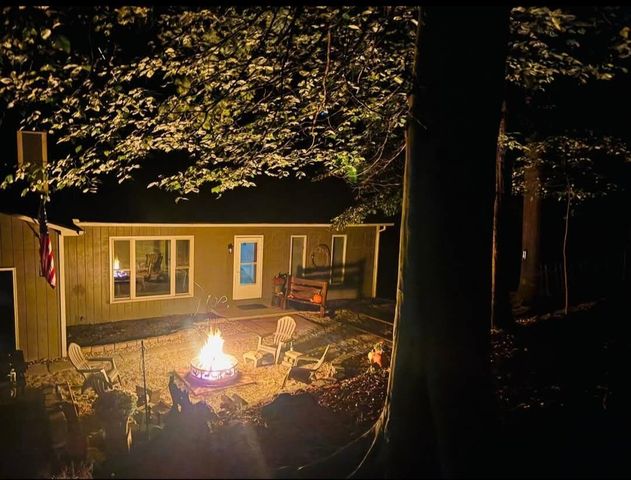 2091 Bearclaw Court, Sugar Grove, OH 43155