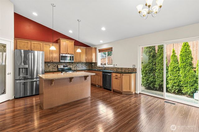 17216 139th Avenue E, Puyallup, WA 98374