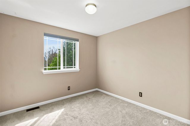 17216 139th Avenue E, Puyallup, WA 98374