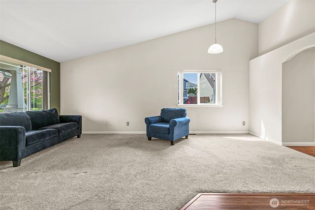 17216 139th Avenue E, Puyallup, WA 98374