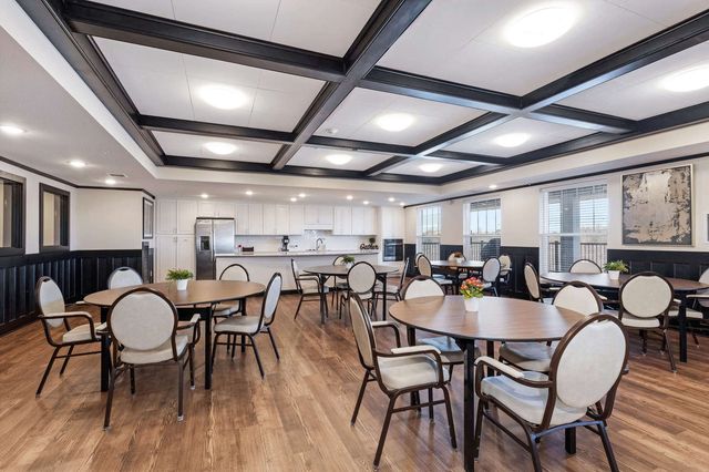 2592 Middle Road 120, Bettendorf, IA 52722