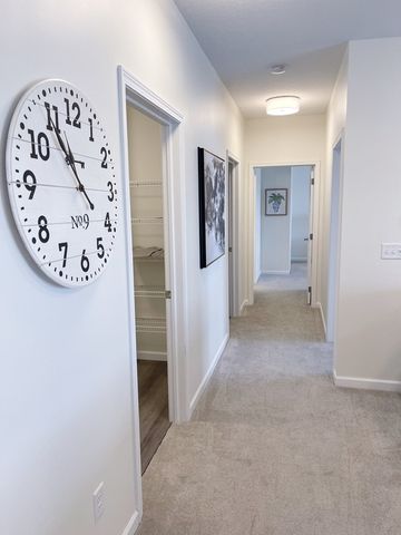 2592 Middle Road 120, Bettendorf, IA 52722