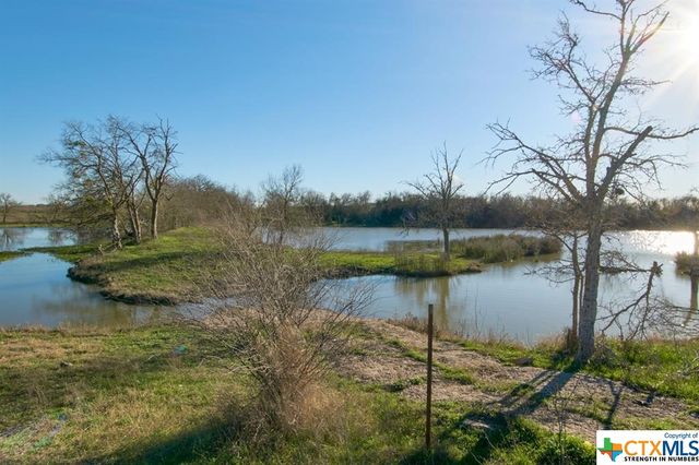 2121 County Rd 420, Thrall, TX 76578