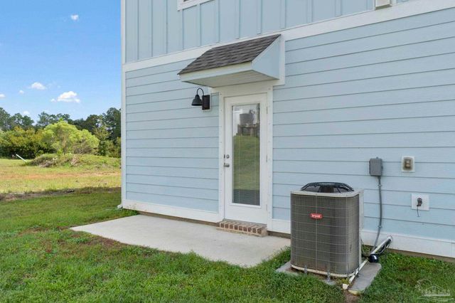 9701 Nature Creek Blvd, Pensacola, FL 32526