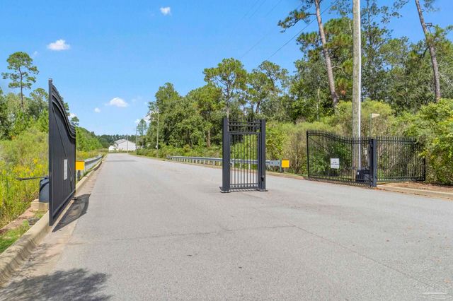 9701 Nature Creek Blvd, Pensacola, FL 32526